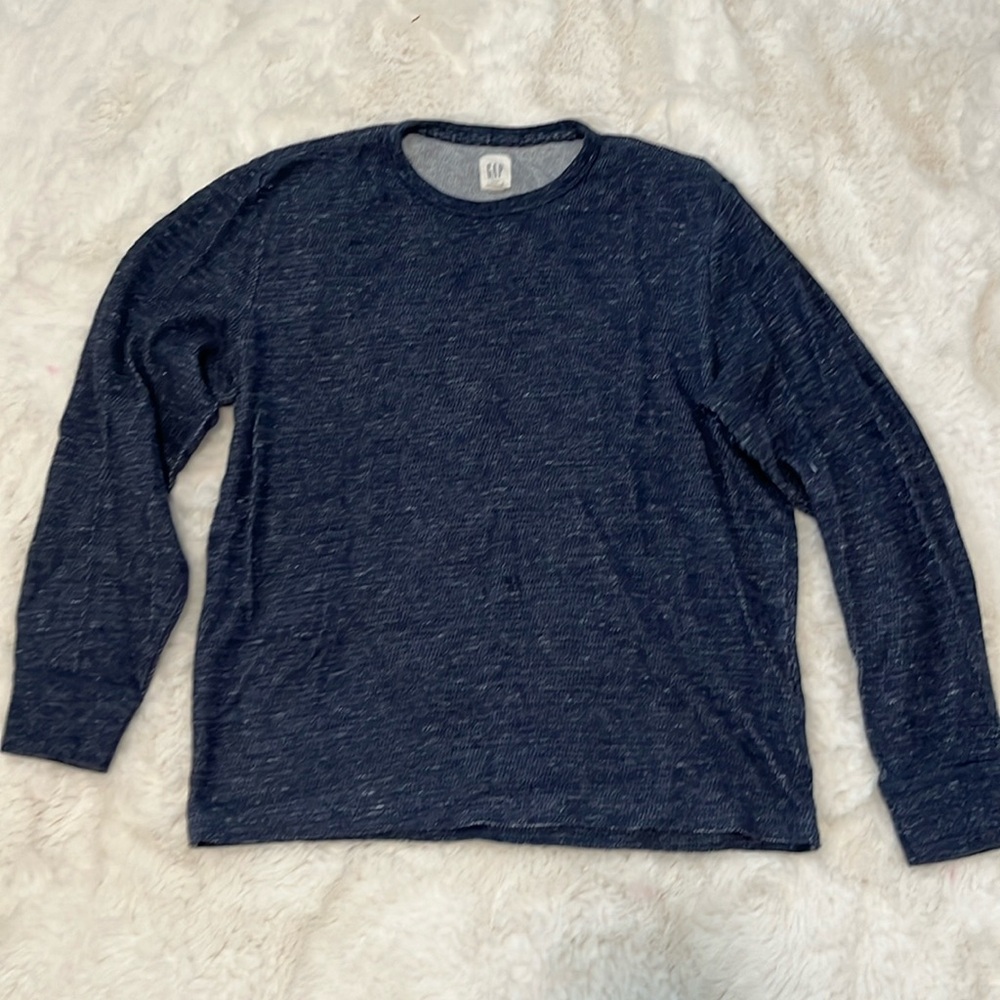 Gap Navy blue sweatshirt. Size M